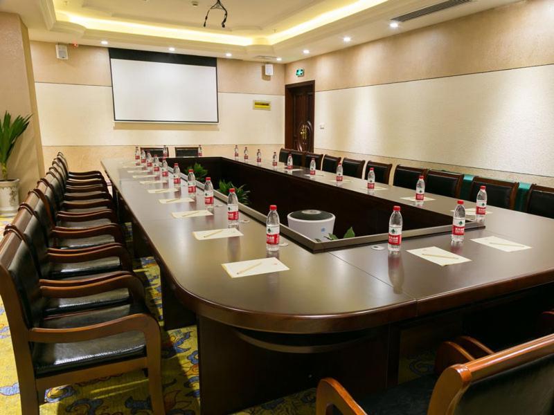 Vienna Hotel Shanghai Happy Valley Songjiang Bagian luar foto